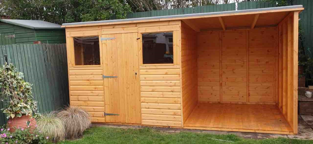 Pent shed with shelter